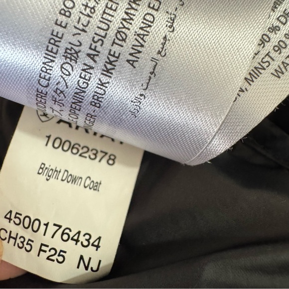 Ariat UltraPuff Down Coat in Black Size Small 10062378 - Picture 14 of 15